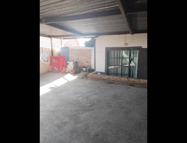 3 BEDROOM HOUSE FOR SALE IN BIRCHLEIGH